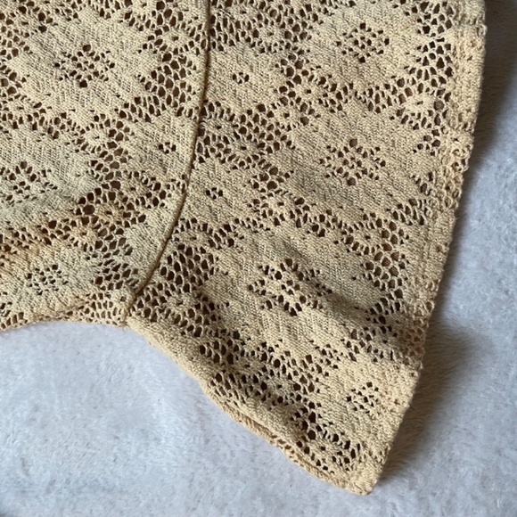 BCBG Annica Parfait Lace Crochet Peplum Top - Picture 4 of 11